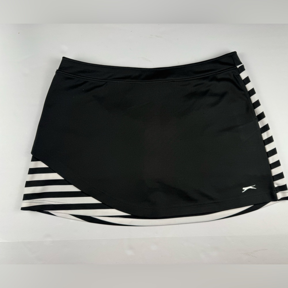 Slazenger Black and white golf Skort  Undershort with lots of pockets size XL